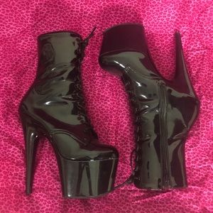 Pleaser Adore-1020 Vinyl